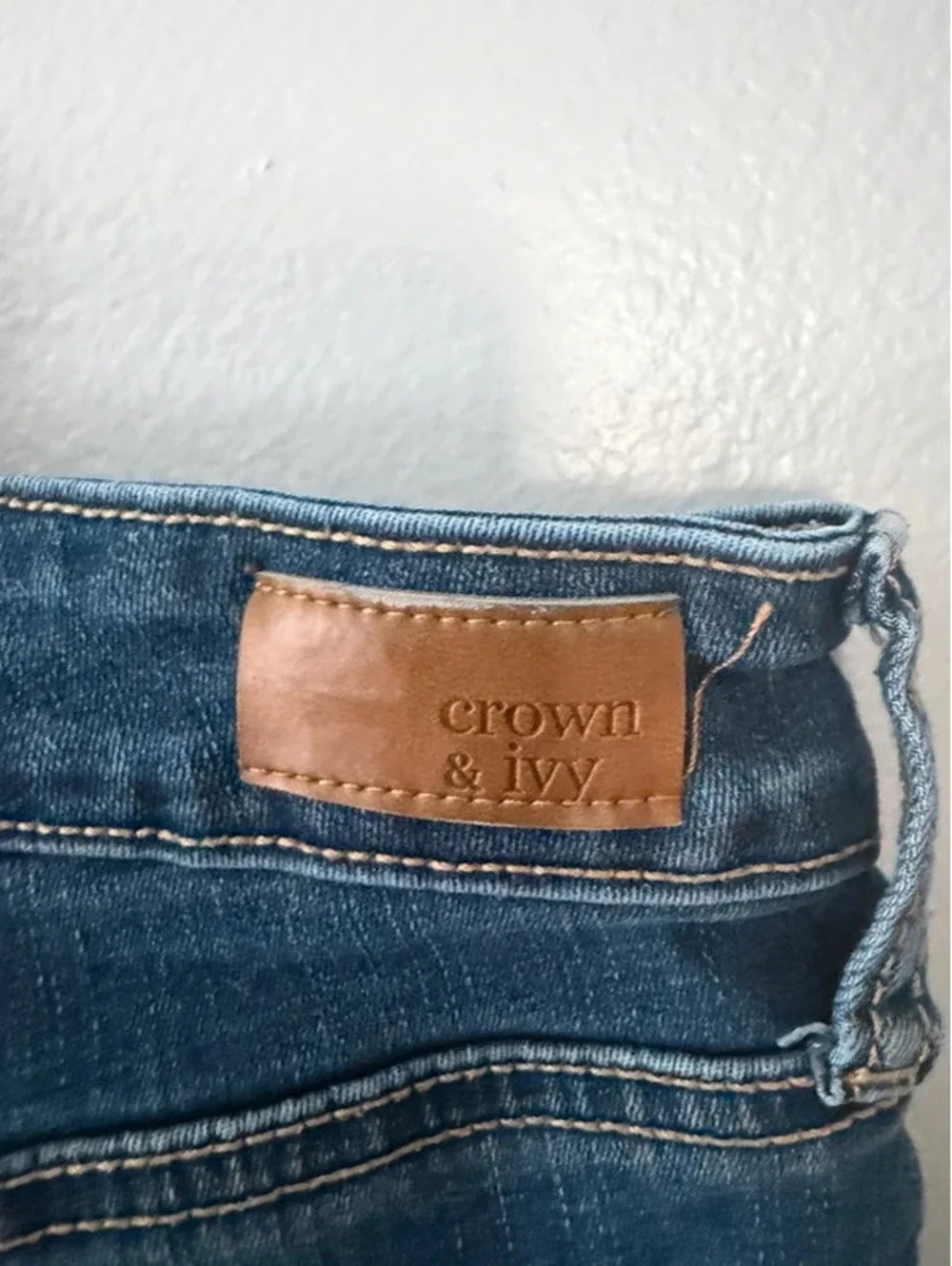 crown & ivy size five 3%